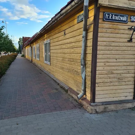 Hubane Vanalinnas Apartment Voru